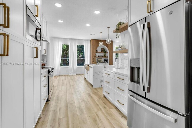 Building Photo - 10777 Charleston Pl