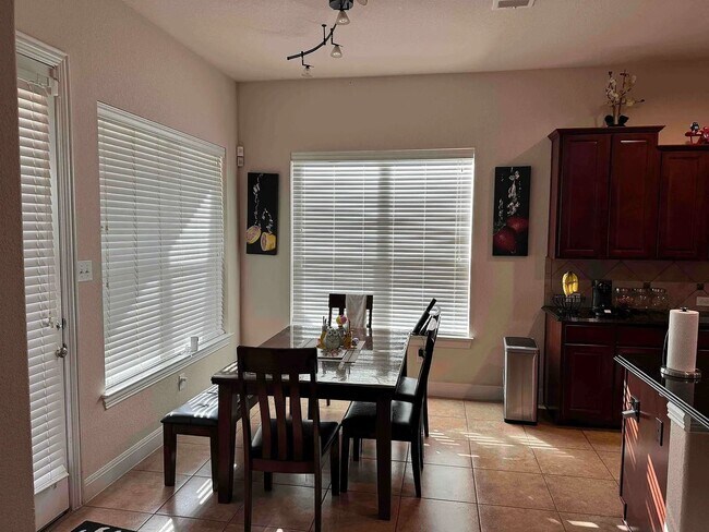 Building Photo - Walsh Trails Beautiful Home