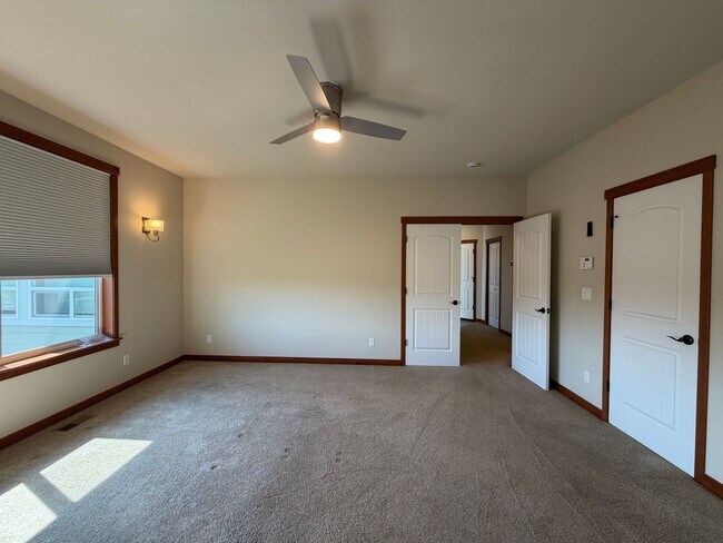 Building Photo - Military Discount - Please Inquire! ~ Whiskey Ridge View Home | 5 Bed + Bonus Living Space with O...