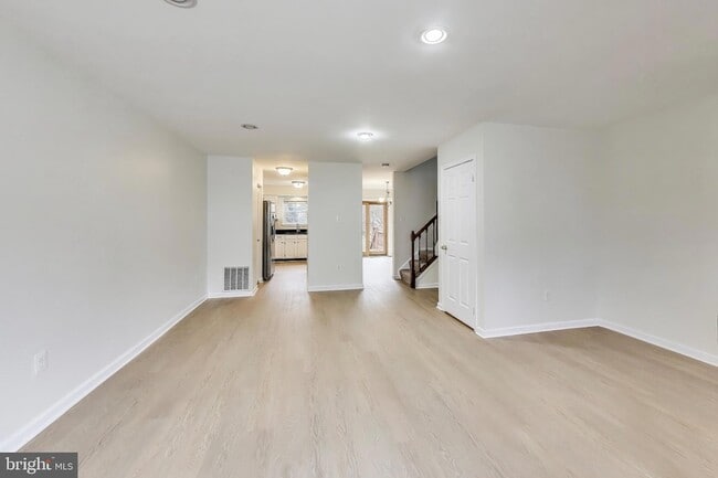 Building Photo - 20488 Summersong Ln