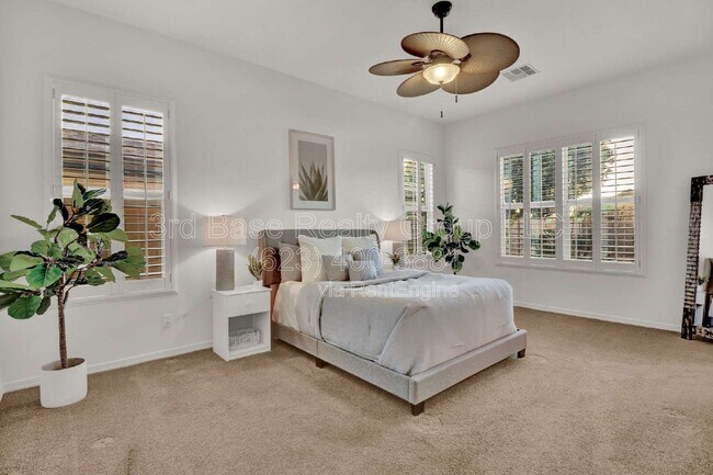 Building Photo - 20465 W Ridge Rd