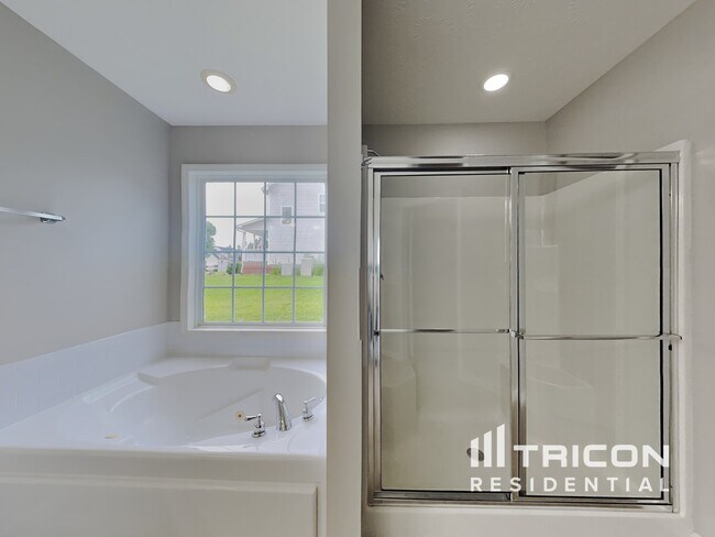 Building Photo - 82 Hester Pl