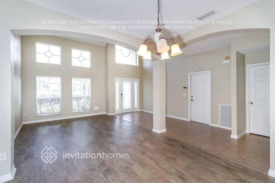 Building Photo - 1226 Hasley Pl