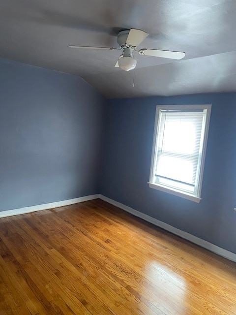 Building Photo - 9842 S Yates Blvd