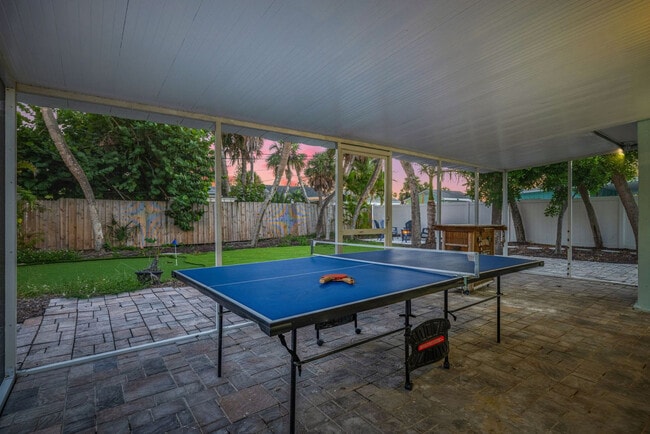 Building Photo - 510 79th Ave