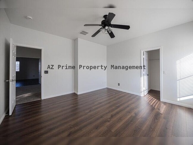 Building Photo - 16966 W Saguaro Ln