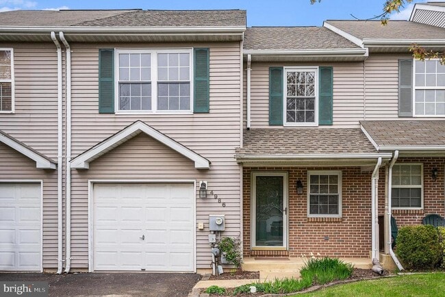 Primary Photo - 4986 Windy Meadow Ct