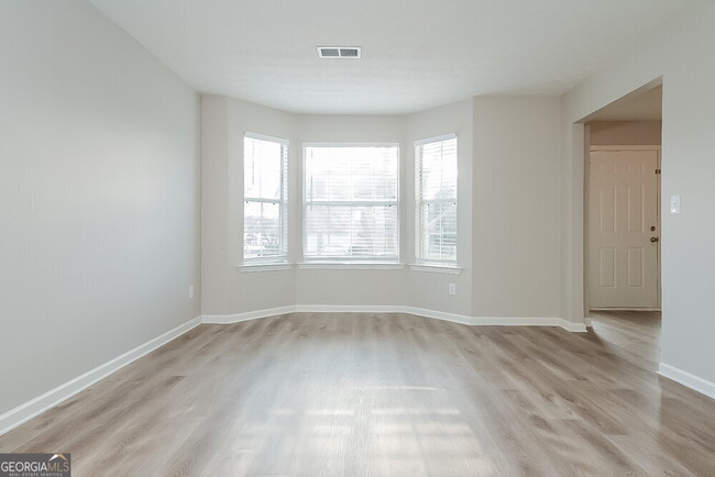 Building Photo - 470 Concord Terrace