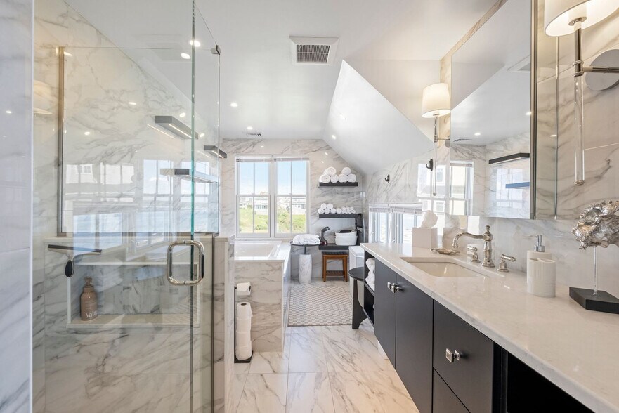 Building Photo - 126 Broadway-SI FL3-ID1589248P