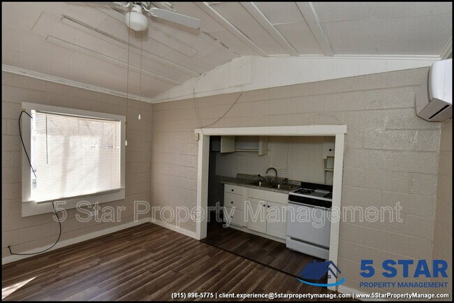 Building Photo - 3519 Douglas Ave