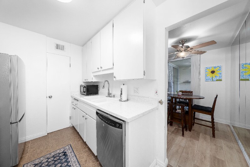 Building Photo - 4843 Collwood Blvd