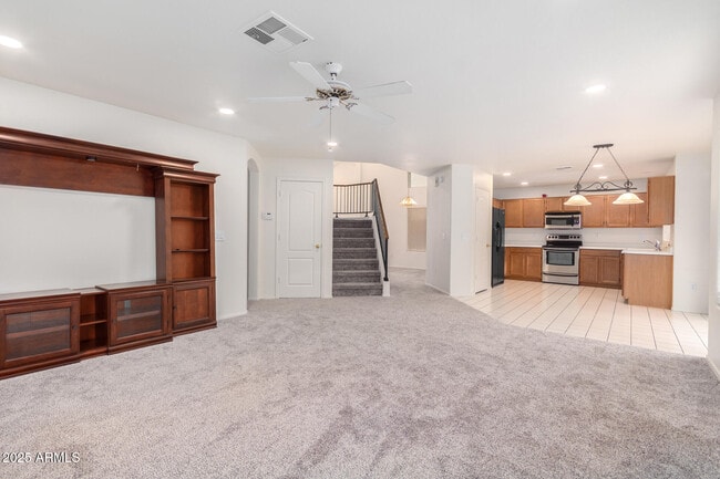 Building Photo - 100 N Bradley Dr