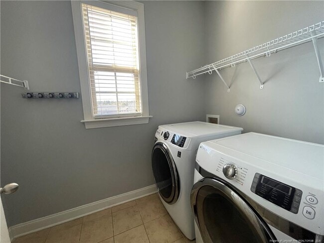 Building Photo - 86 Marquis Dr