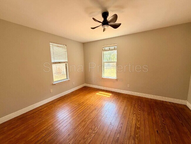 Building Photo - 1509 Willow St