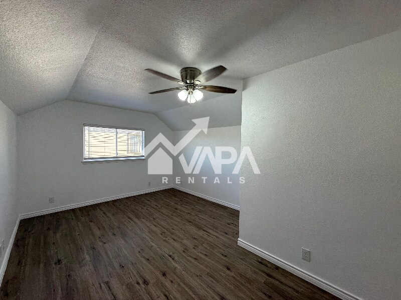 Building Photo - 9846 Alisa Brooke