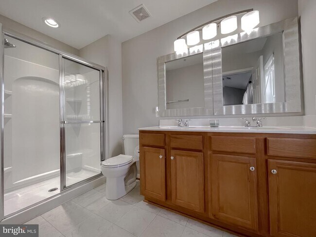 Building Photo - 23117 Primrose Wy