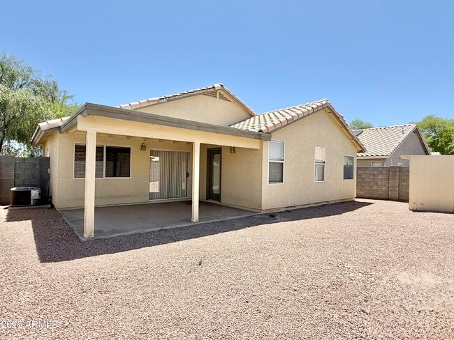 Building Photo - 16128 W Sherman St