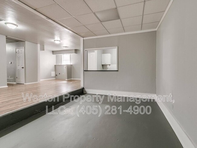 Building Photo - 1605 Cynthia Dr