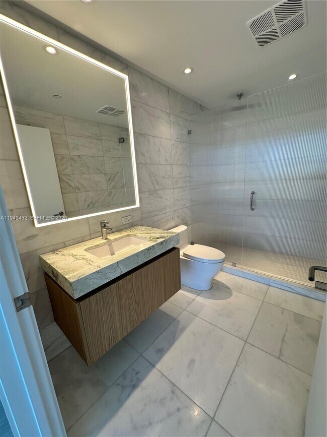 Building Photo - 500 Alton Rd