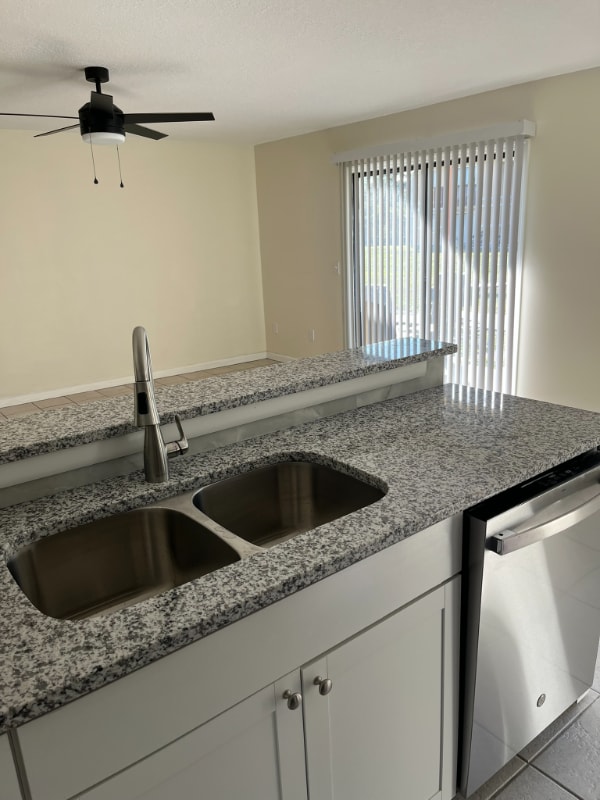 Building Photo - 1884 Agora Cir SE