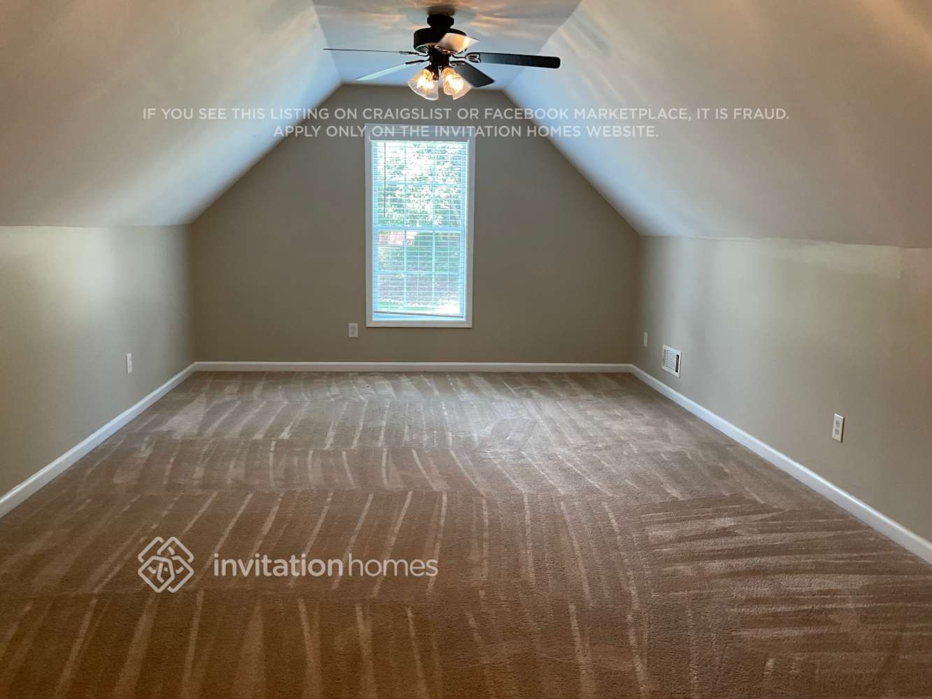 Building Photo - 7555 Golden Sands Dr