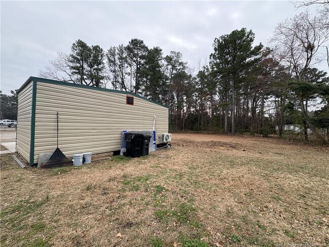 Building Photo - 3174 Lindsay Rd