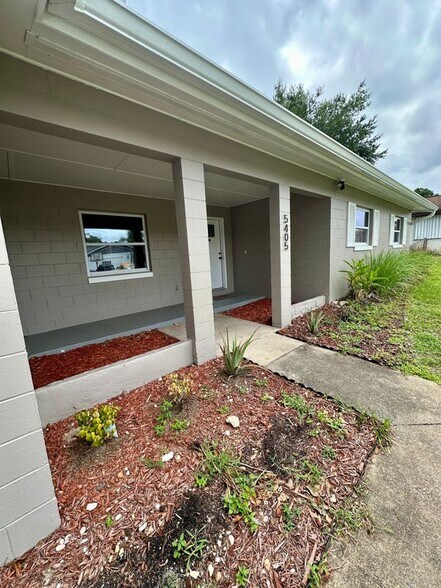 Building Photo - 5405 Sandra Dr