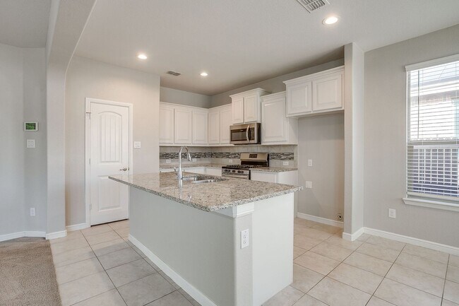 Building Photo - Perfectly located.  3 Bedroom, 2 Bath Home in Twin Mills- Eagle Mountain Saginaw ISD- 76179