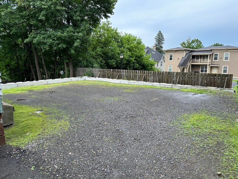 Parking Lot - 11 Pleasant St