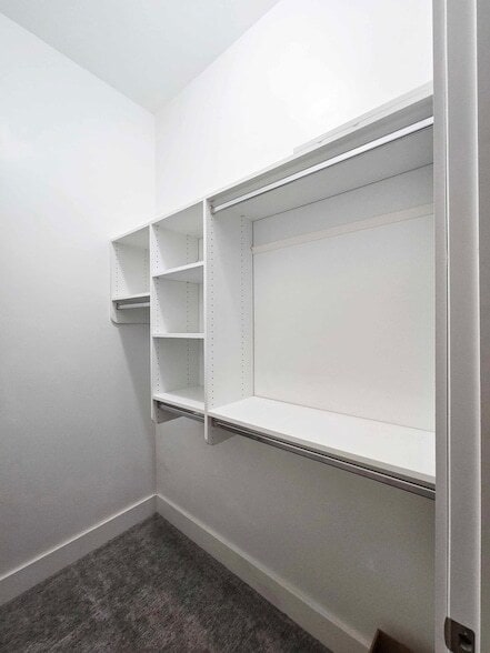 Building Photo - 1100 W Adams St