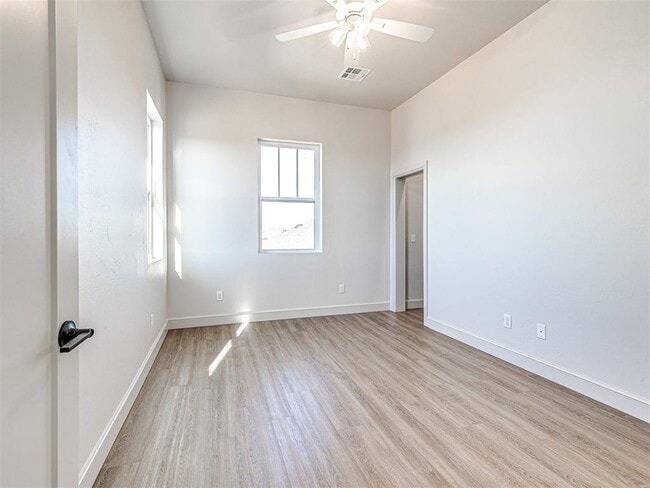 Building Photo - 29596 Memory Ln