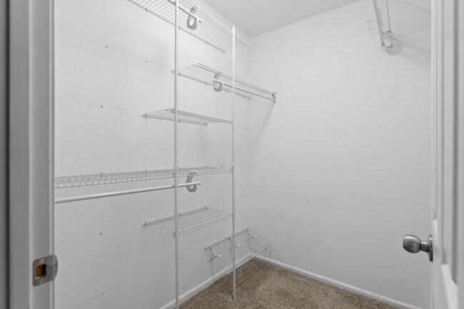 Building Photo - 1489 N Winslowe Dr