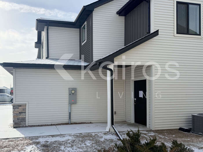 Building Photo - 6928 Holly Ct