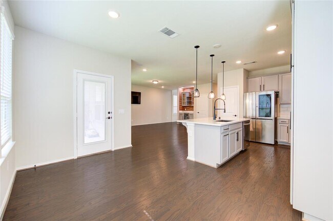 Building Photo - 4005 Starbright St