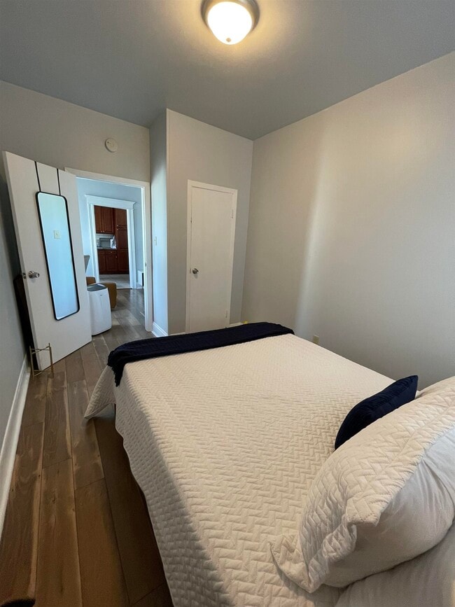 Building Photo - 120 Dekalb Ave