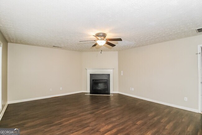 Building Photo - 3415 Wrenwood Ct