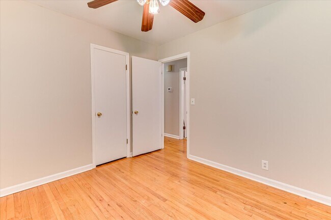 Building Photo - 2705 Bolling Rd