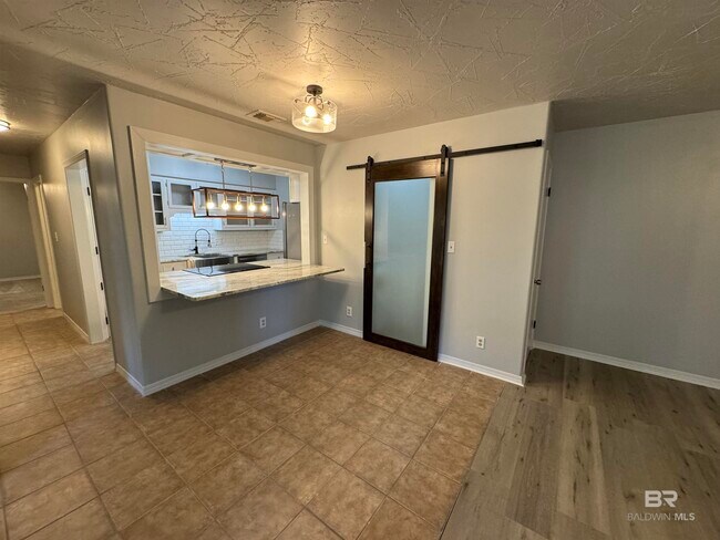 Building Photo - 500 Grant St