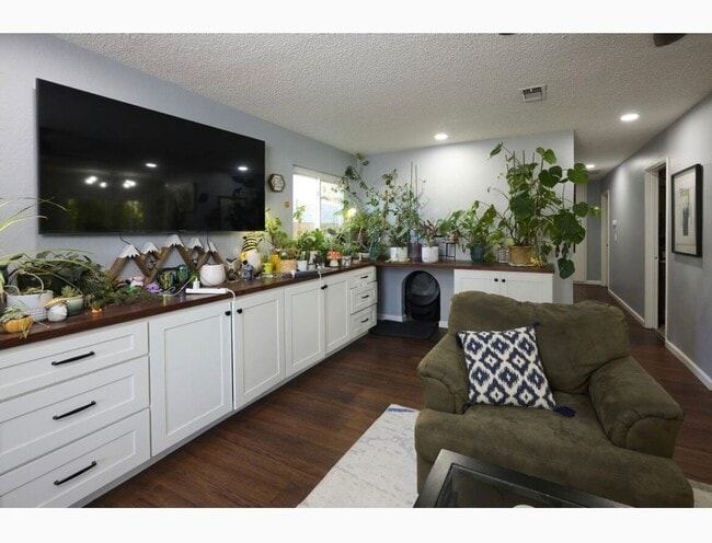 Building Photo - 6958 Black Duck Way