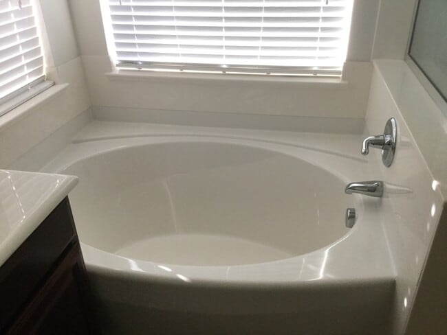 Building Photo - Beautiful 4 bedroom in Patterson