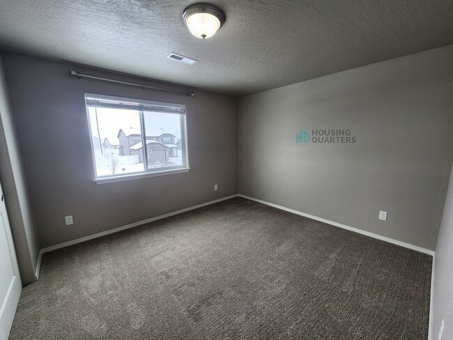 Building Photo - 209 S Lawson St