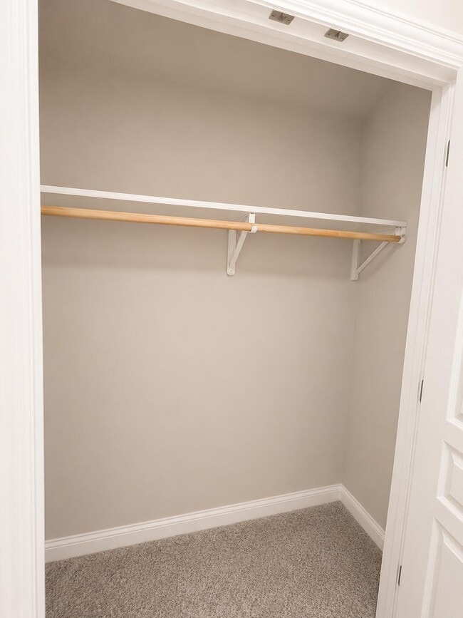 Building Photo - 7420 Arratt Ct