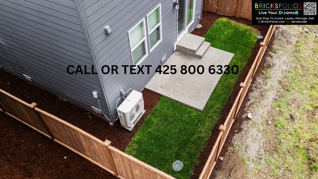 Building Photo - Comfortable Modern Living Near JBLM & Bangor Base!
