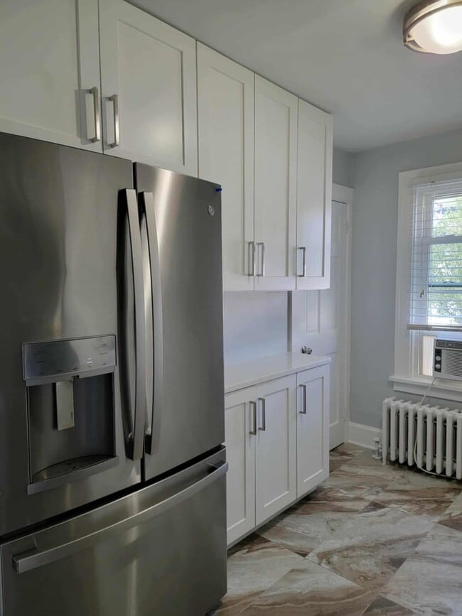 Building Photo - 4014 N Octavia Ave