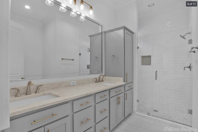 Building Photo - 2061 Woodberry Ave