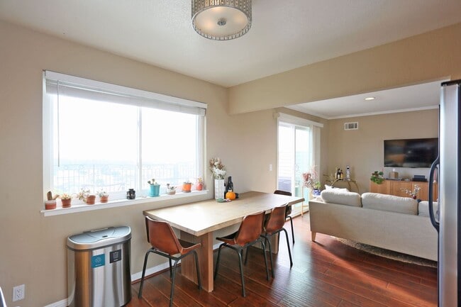 Building Photo - 7221 Geary Blvd