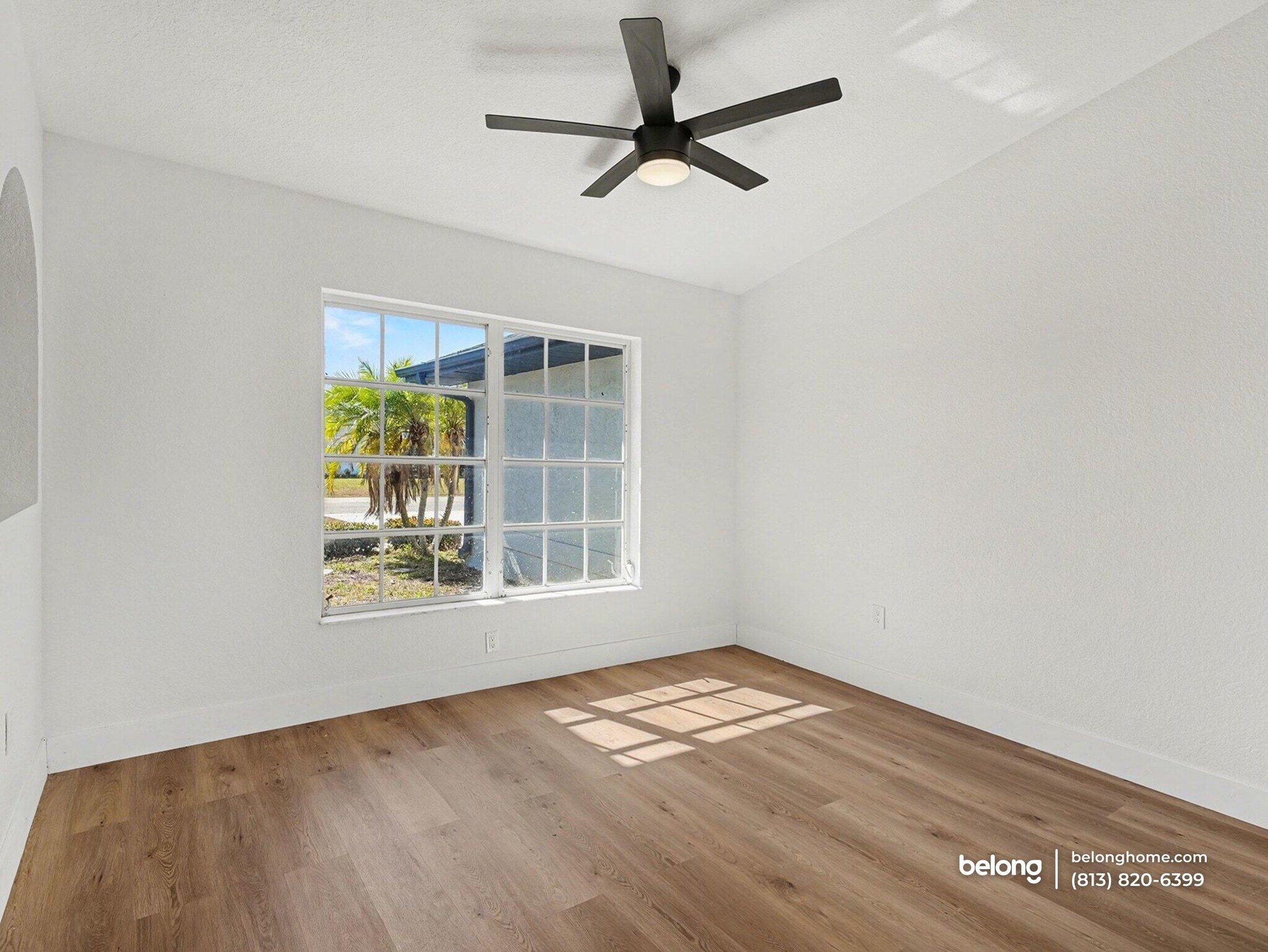 Building Photo - 527 Rotonda Cir