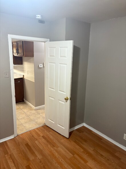 Building Photo - 10346 Lilac Dr