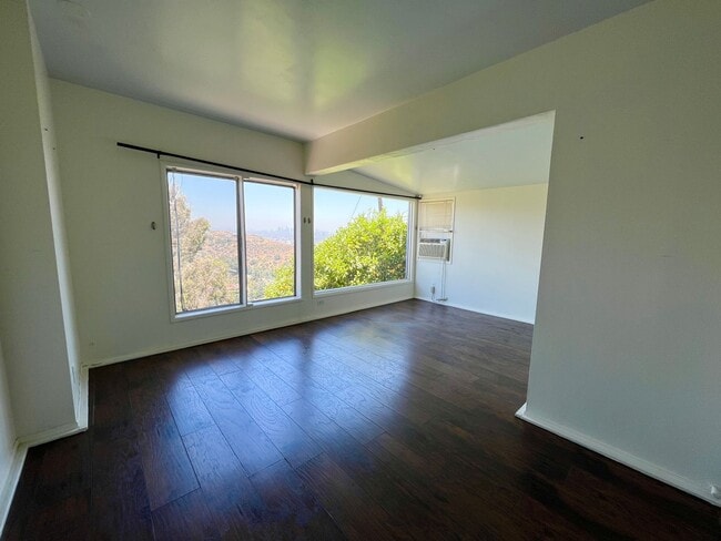 Building Photo - Excellent two Story Spanish style home located just minutes away from Sunset Strip