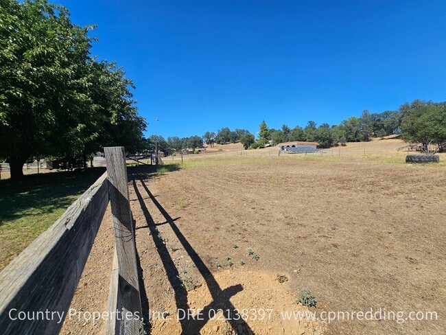 Building Photo - 12183 Dry Creek Rd